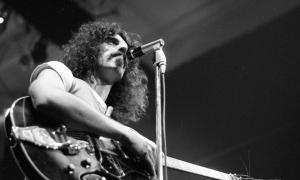 Frank Zappa en concert — label Vaulternative, session 1966