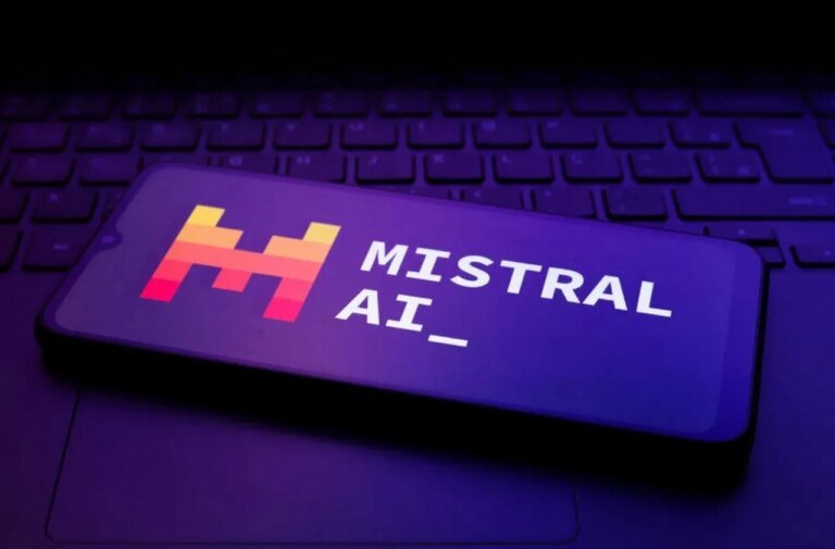 La Caisse des Dépôts signe avec Mistral AI sur la GenAI et les GPU